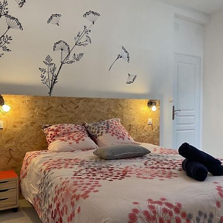 La Maison D'Angelique - Colocation Hoteliere A 150M Gare Tgv- Grande Cuisine Equipee & Salon - Fibre - Netflix Niort Exteriér fotografie